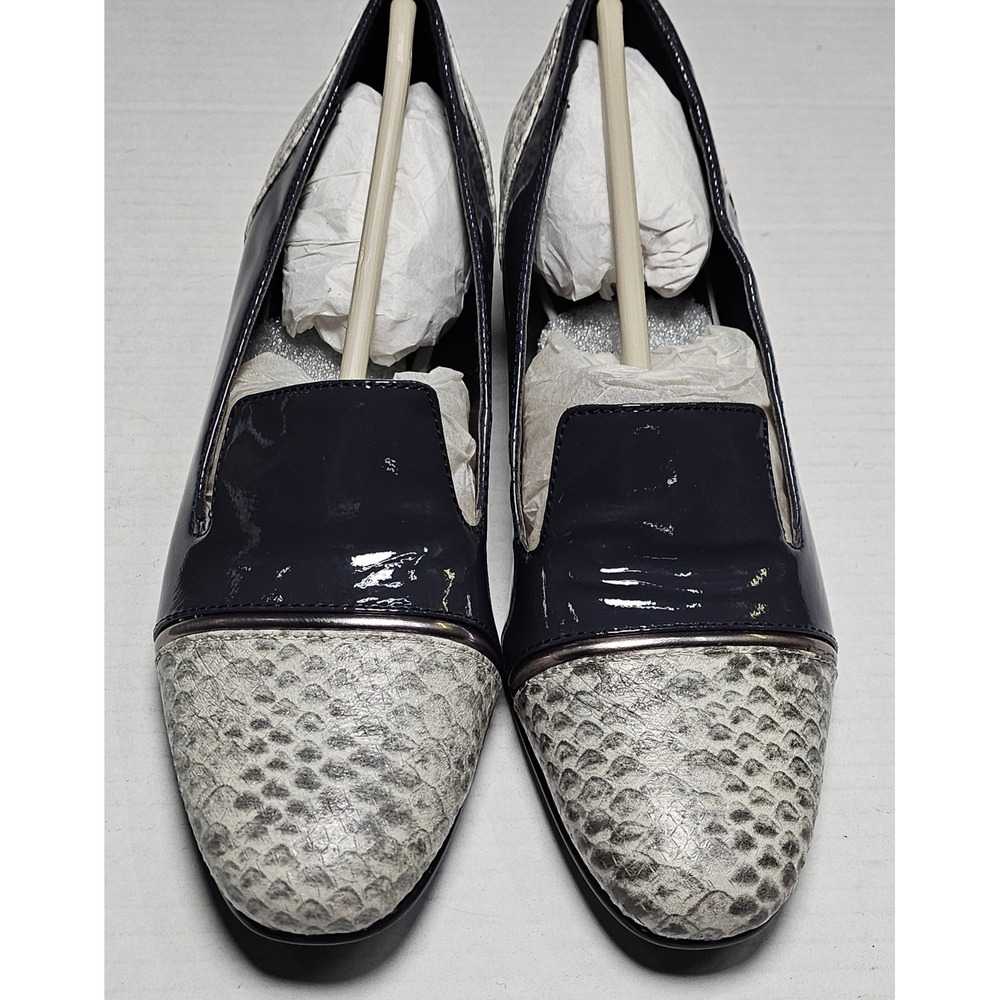 LOGO Lori Goldstein Madeline Embossed Patent Leather Loafers Womens‎ 5.5M